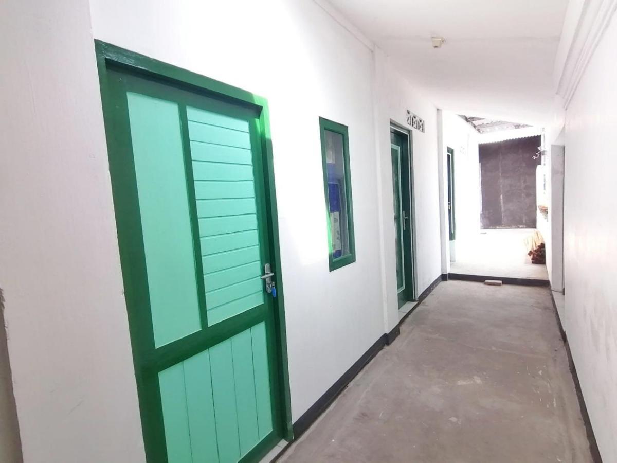 Reddoorz Syariah @ Ndalem Kembang Sore Yogyakarta Ngoại thất bức ảnh