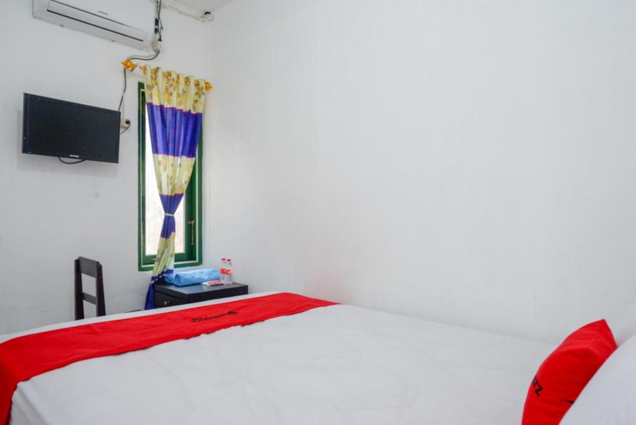 Reddoorz Syariah @ Ndalem Kembang Sore Yogyakarta Ngoại thất bức ảnh