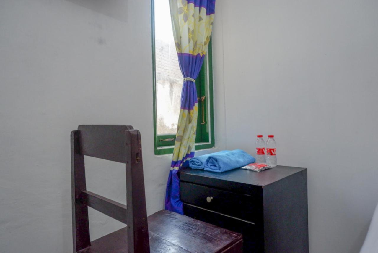 Reddoorz Syariah @ Ndalem Kembang Sore Yogyakarta Ngoại thất bức ảnh