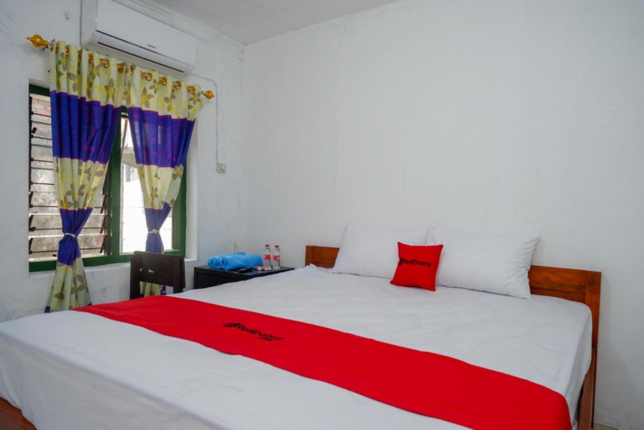 Reddoorz Syariah @ Ndalem Kembang Sore Yogyakarta Ngoại thất bức ảnh